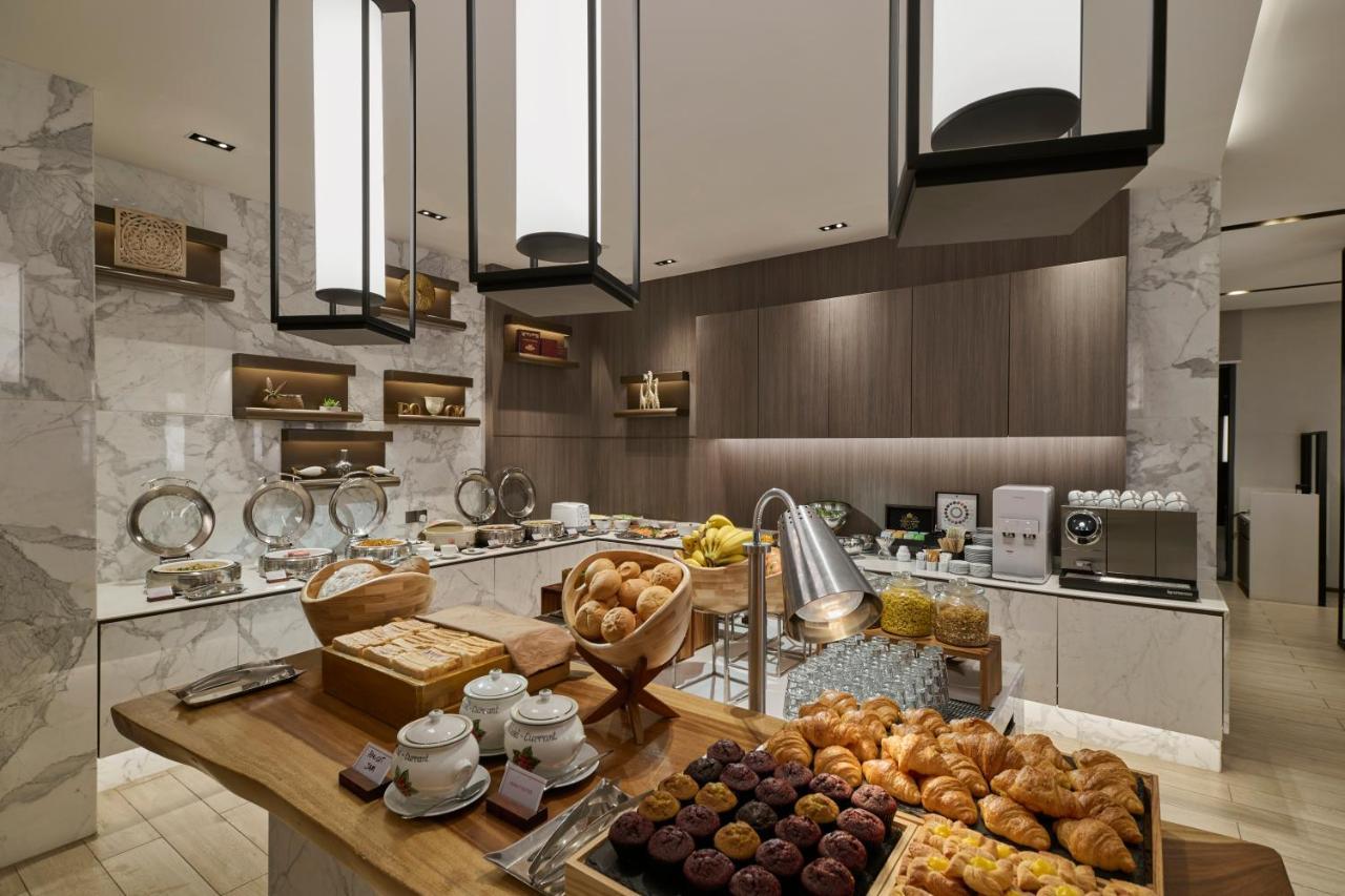 Pan Pacific Serviced Suites Kuala Lumpur Kültér fotó The Coffee Bar